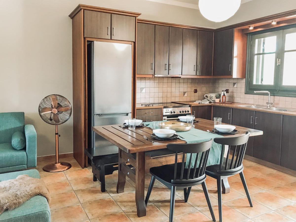 Agrilia Maison Razata Bagian luar foto