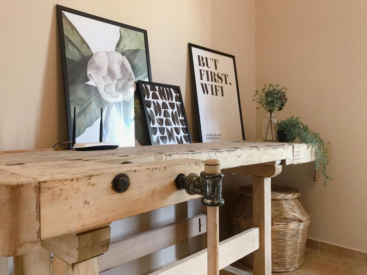 Agrilia Maison Razata Bagian luar foto